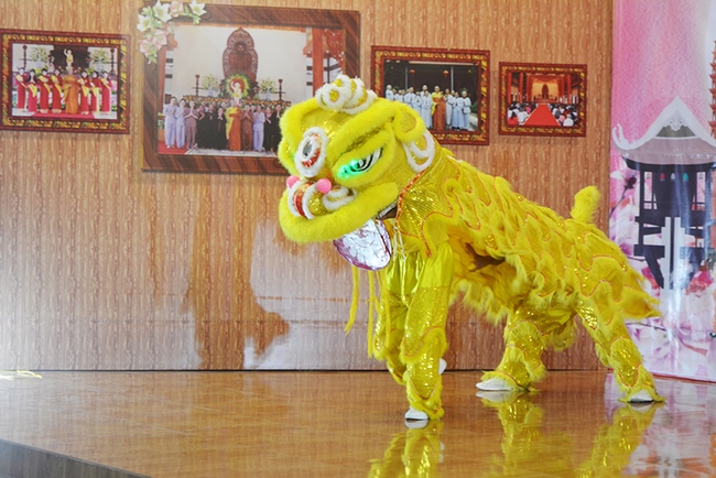 The Festival of Full Moon at Giai Lam Pagoda, in Ha Tinh