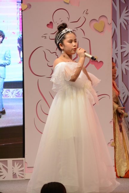 The show Mid-Autumn Festival Welcoming Full Moon with the Monks