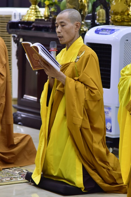 The Wedding Ceremony at the pagoda