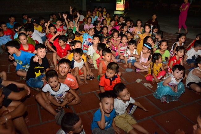 Mid-Autumn Festival at Tay Khanh Pagoda, Thai Binh
