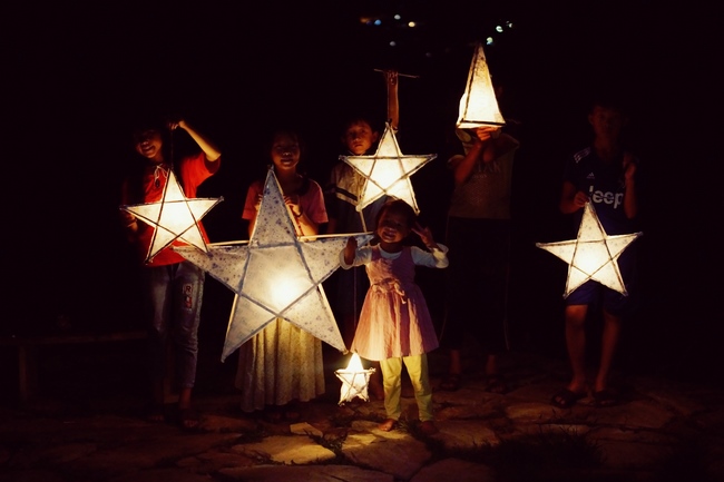 Mid-Autumn Festival at Tay Khanh Pagoda, Thai Binh