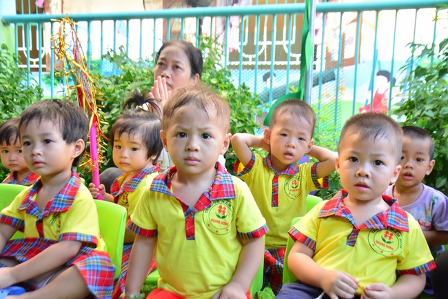 Mid-Autumn Festival at Tay Khanh Pagoda, Thai Binh