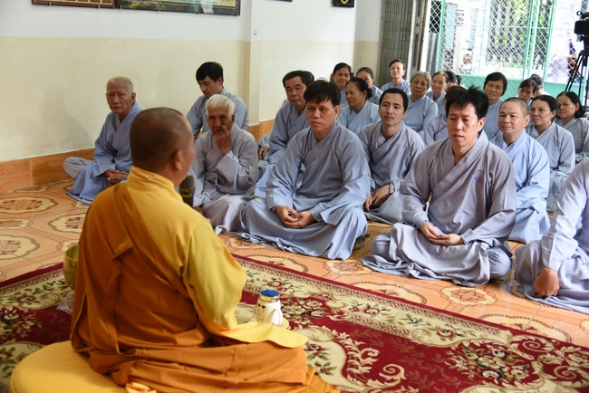 Tu niệm Phật một ngày Cần Thơ