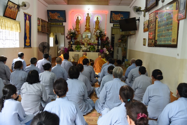 Tu niệm Phật một ngày Cần Thơ