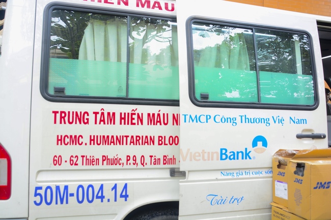 Hiến máu nhân đạo