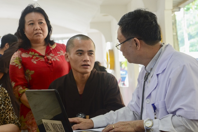 Hiến máu nhân đạo