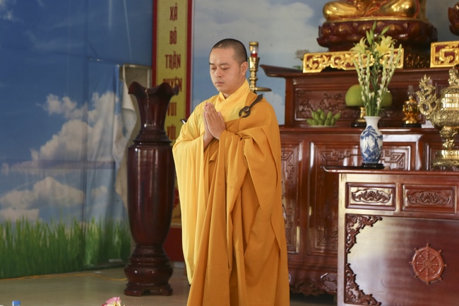 One day Retreat of Reciting the Buddha's name at Dong Cao Pagoda