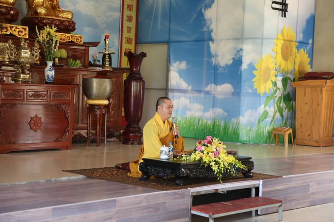 One day Retreat of Reciting the Buddha's name at Dong Cao Pagoda