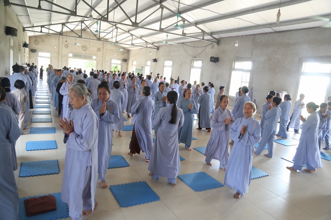 One day Retreat of Reciting the Buddha's name at Dong Cao Pagoda