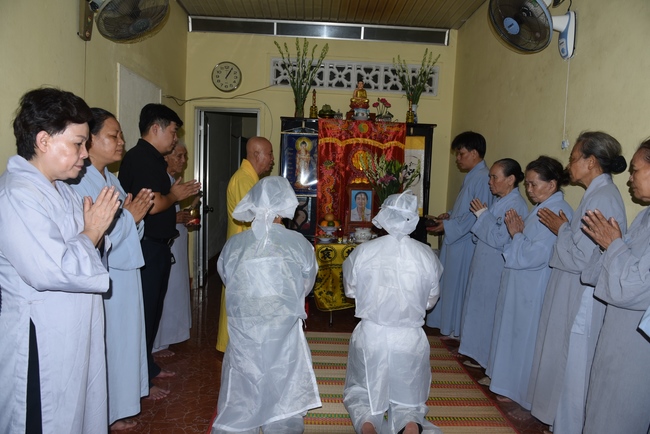 Praying the rebirth for soul Mrs. Bui Thi Kim Van