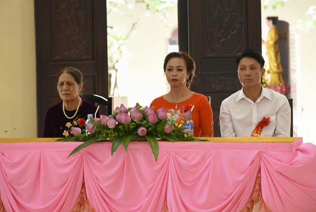 The Wedding ceremony at the pagoda