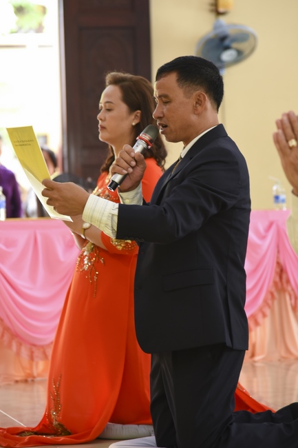 The Wedding ceremony at the pagoda