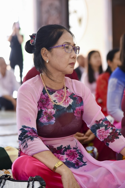 The Wedding ceremony at the pagoda