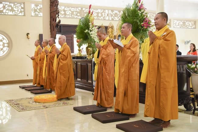 The Wedding ceremony at the pagoda