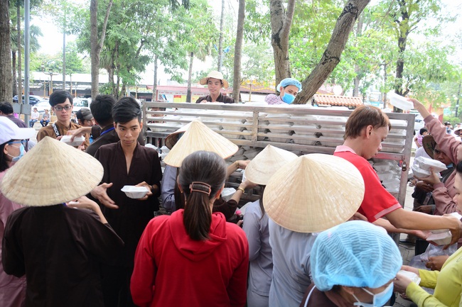 The 2nd Three-Jewel Refuge Ceremony in 2019