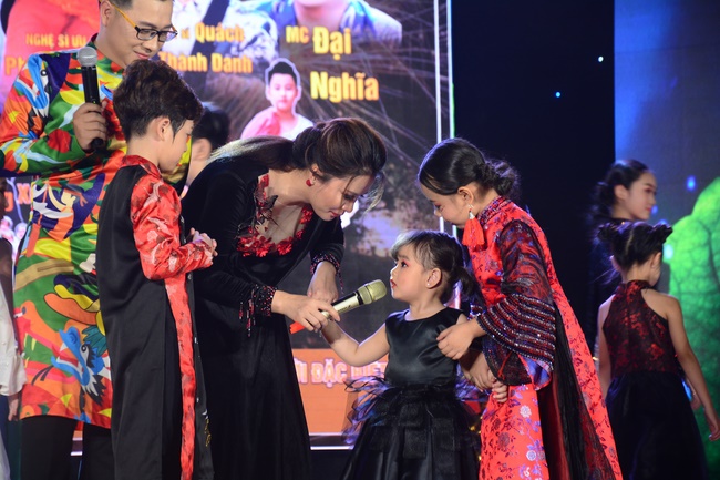 Welcoming the Rat Year by the Music Performance Hoang Phap's Spring...