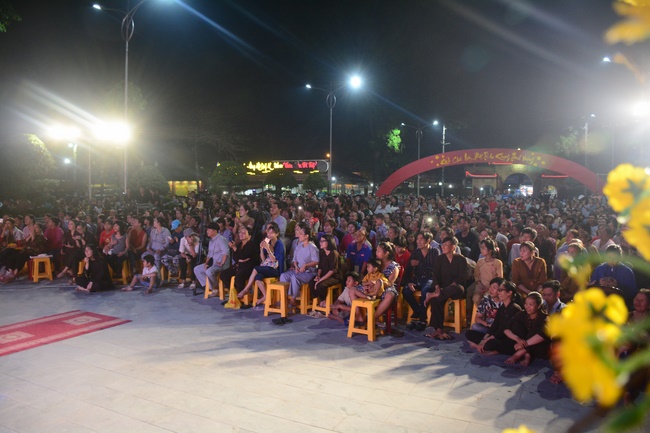 Welcoming the Rat Year by the Music Performance Hoang Phap's Spring...