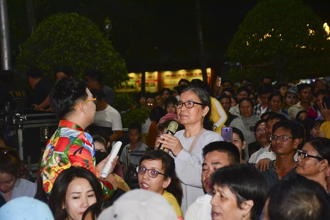 Welcoming the Rat Year by the Music Performance Hoang Phap's Spring...