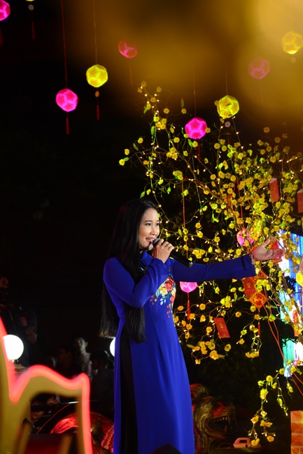 Welcoming the Rat Year by the Music Performance Hoang Phap's Spring...