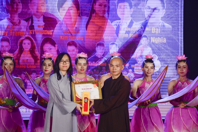 Welcoming the Rat Year by the Music Performance Hoang Phap's Spring...