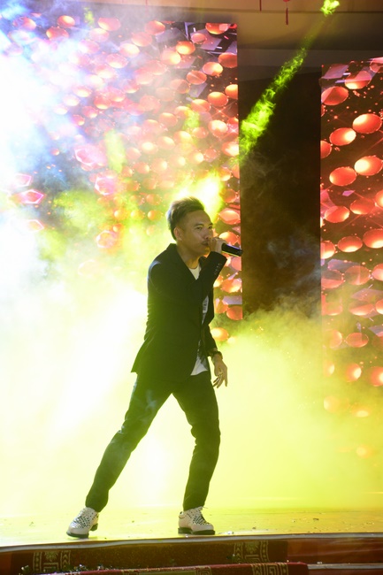 Welcoming the Rat Year by the Music Performance Hoang Phap's Spring...