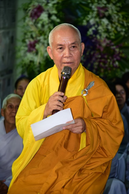 Praying for the rebirth in Hoc Mon