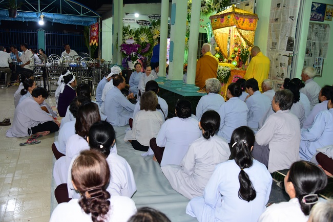 Praying for the rebirth in Hoc Mon