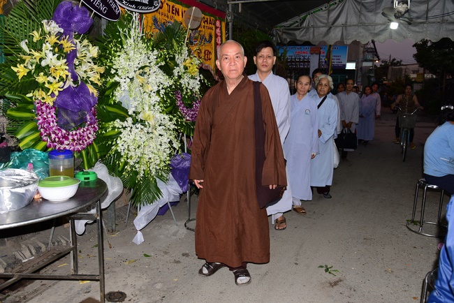 Praying for the rebirth in Hoc Mon