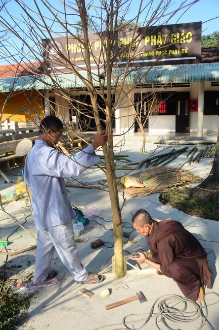 Series photos of activities preparing for the New Year 2020