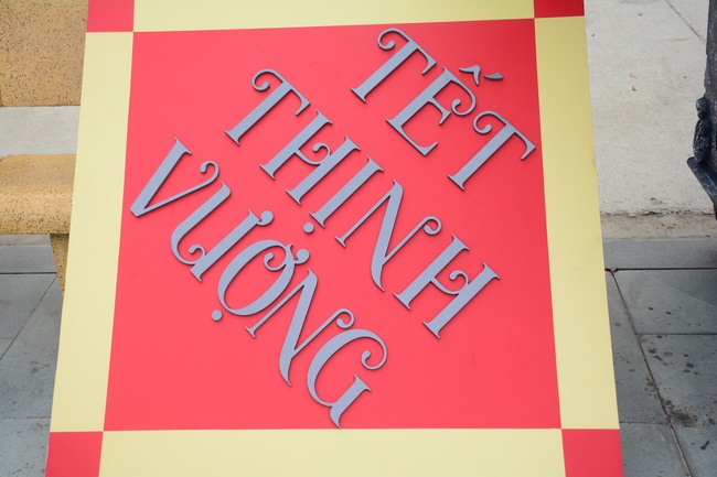 Series photos of activities preparing for the New Year 2020