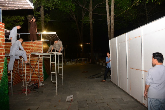 Series photos of activities preparing for the New Year 2020