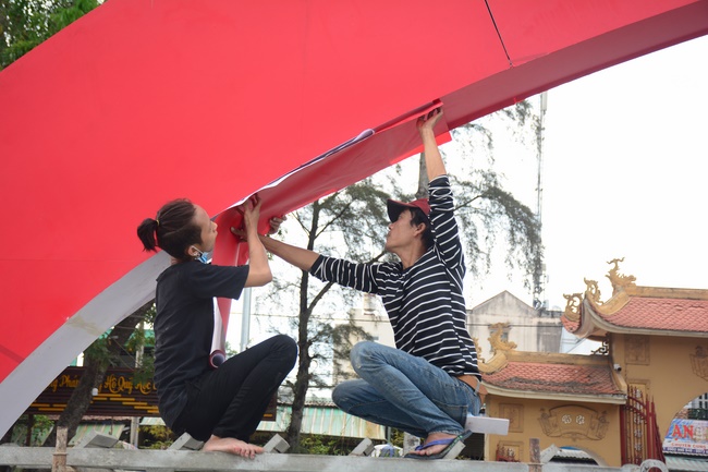 Series photos of activities preparing for the New Year 2020