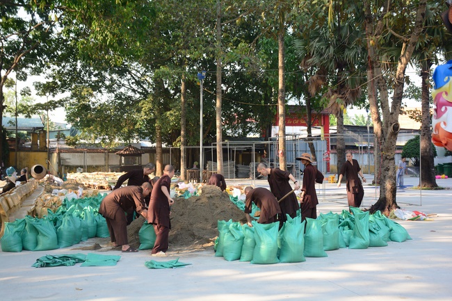 Series photos of activities preparing for the New Year 2020