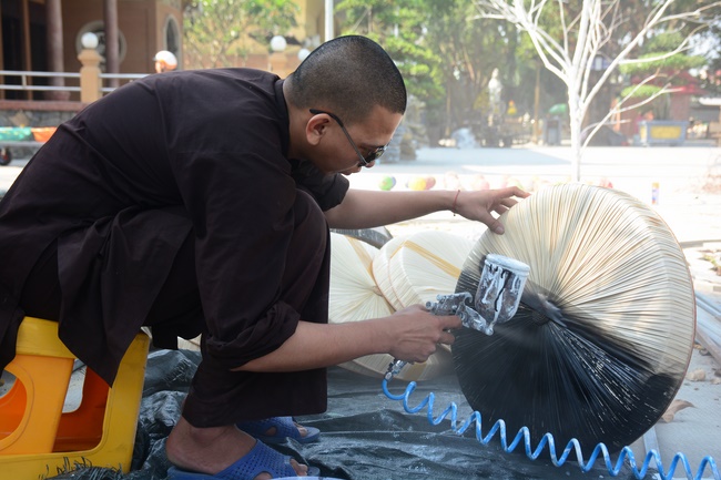 Series photos of activities preparing for the New Year 2020