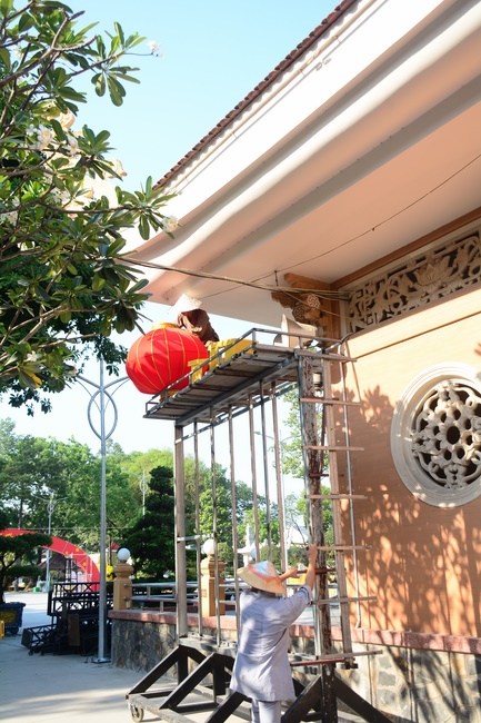 Series photos of activities preparing for the New Year 2020