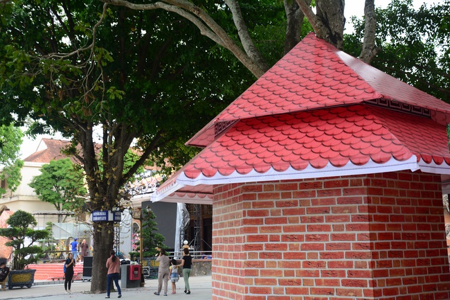 Series photos of activities preparing for the New Year 2020