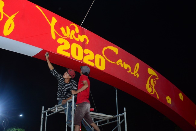 Series photos of activities preparing for the New Year 2020