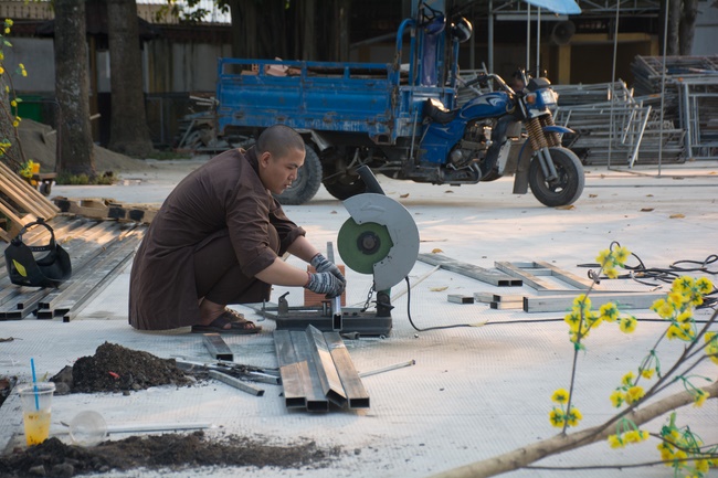 Series photos of activities preparing for the New Year 2020