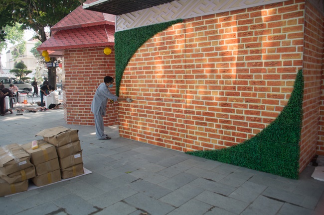 Series photos of activities preparing for the New Year 2020