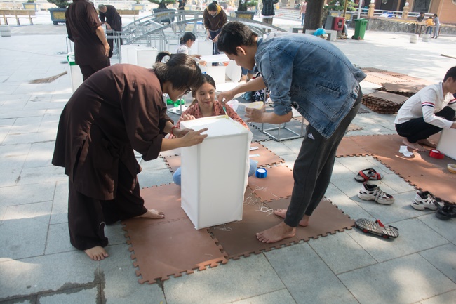 Series photos of activities preparing for the New Year 2020