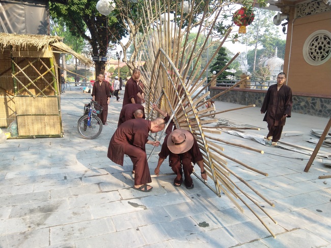 Series photos of activities preparing for the New Year 2020