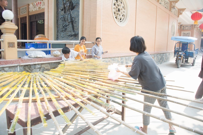 Series photos of activities preparing for the New Year 2020