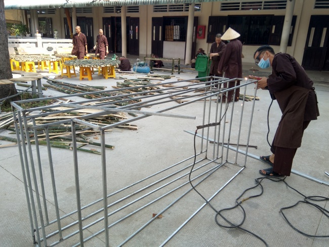 Series photos of activities preparing for the New Year 2020