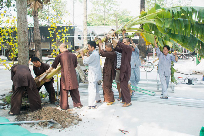 Series photos of activities preparing for the New Year 2020