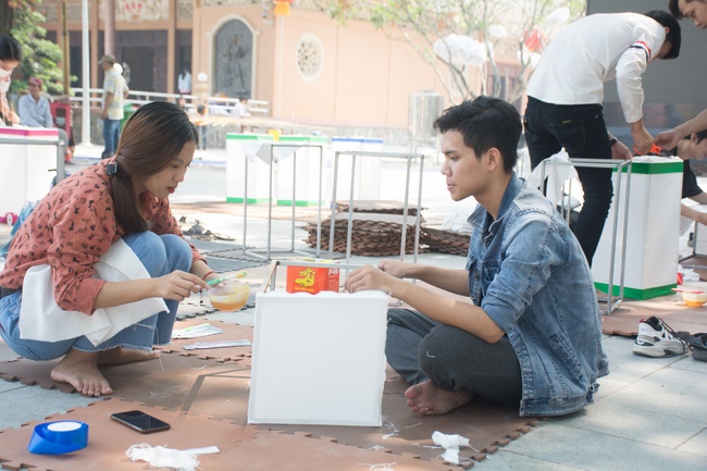 Series photos of activities preparing for the New Year 2020