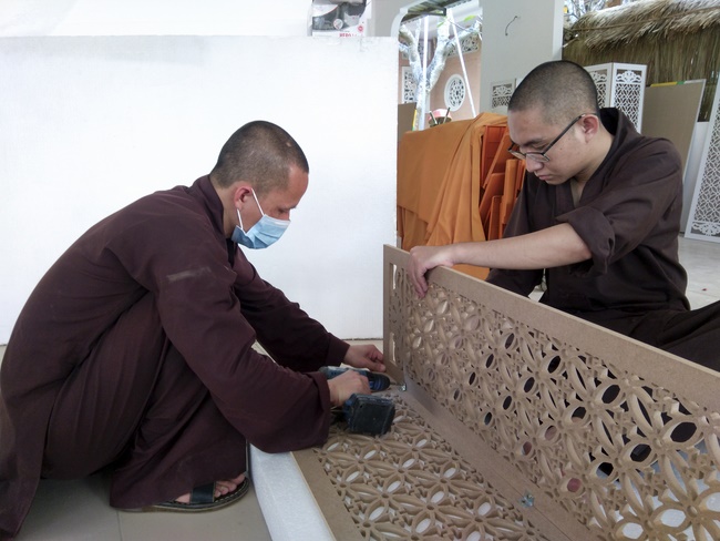 Series photos of activities preparing for the New Year 2020