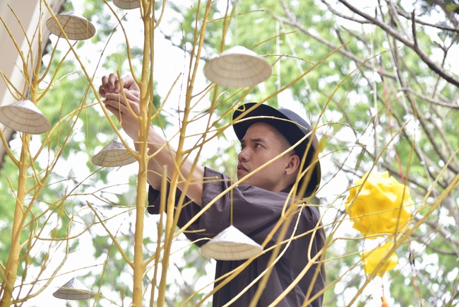 Series photos of activities preparing for the New Year 2020