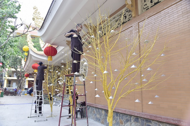 Series photos of activities preparing for the New Year 2020