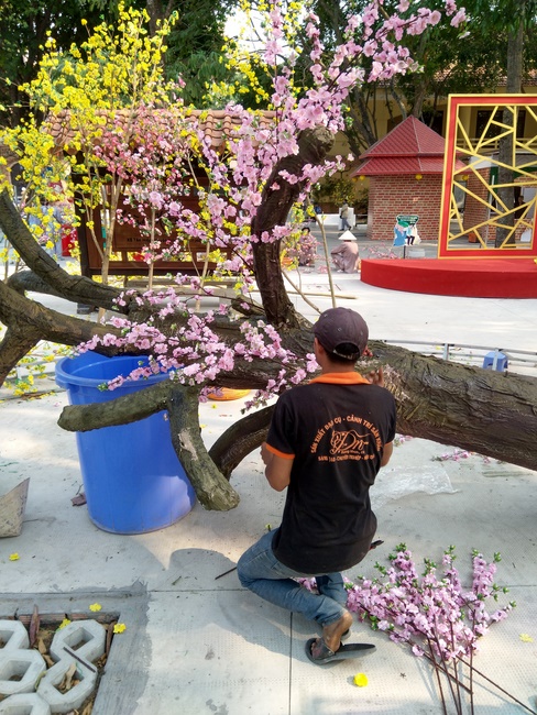 Series photos of activities preparing for the New Year 2020