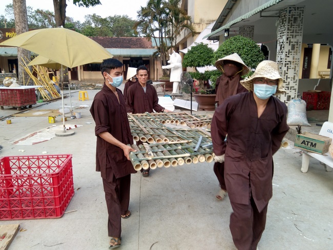 Series photos of activities preparing for the New Year 2020